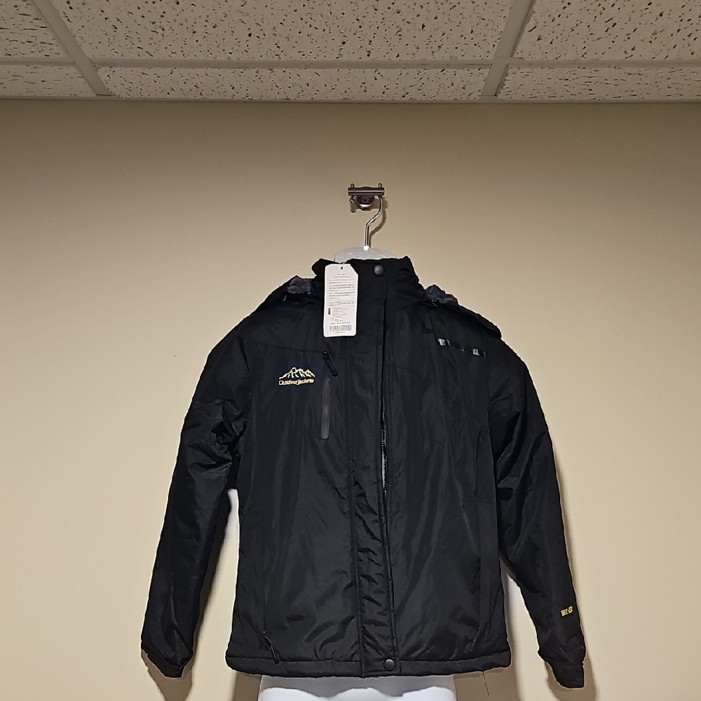 Black Ski Jacket by SELA. Zipper & Snap Closure. Faux Fur Lining. Size L. Nwt.